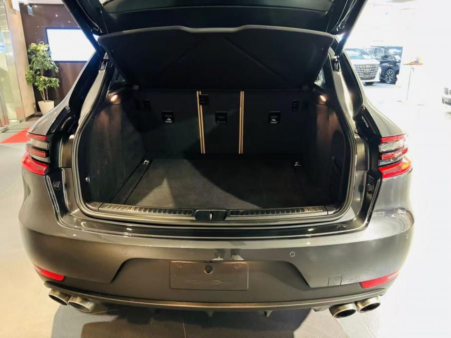 MACAN S - Image 5